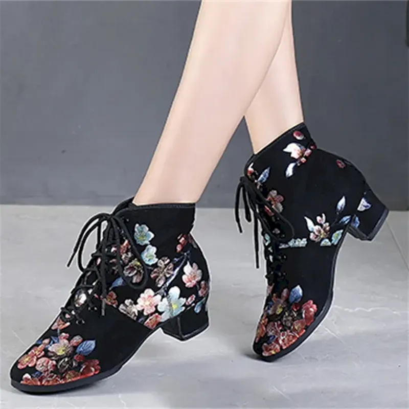 yohngc1699870512621.webp Black Floral Lace-up Dance Shoes for Women – Comfortable Low Heel, Perfect for Latin, Ballroom, and Social Dancing 2025 - Image 1